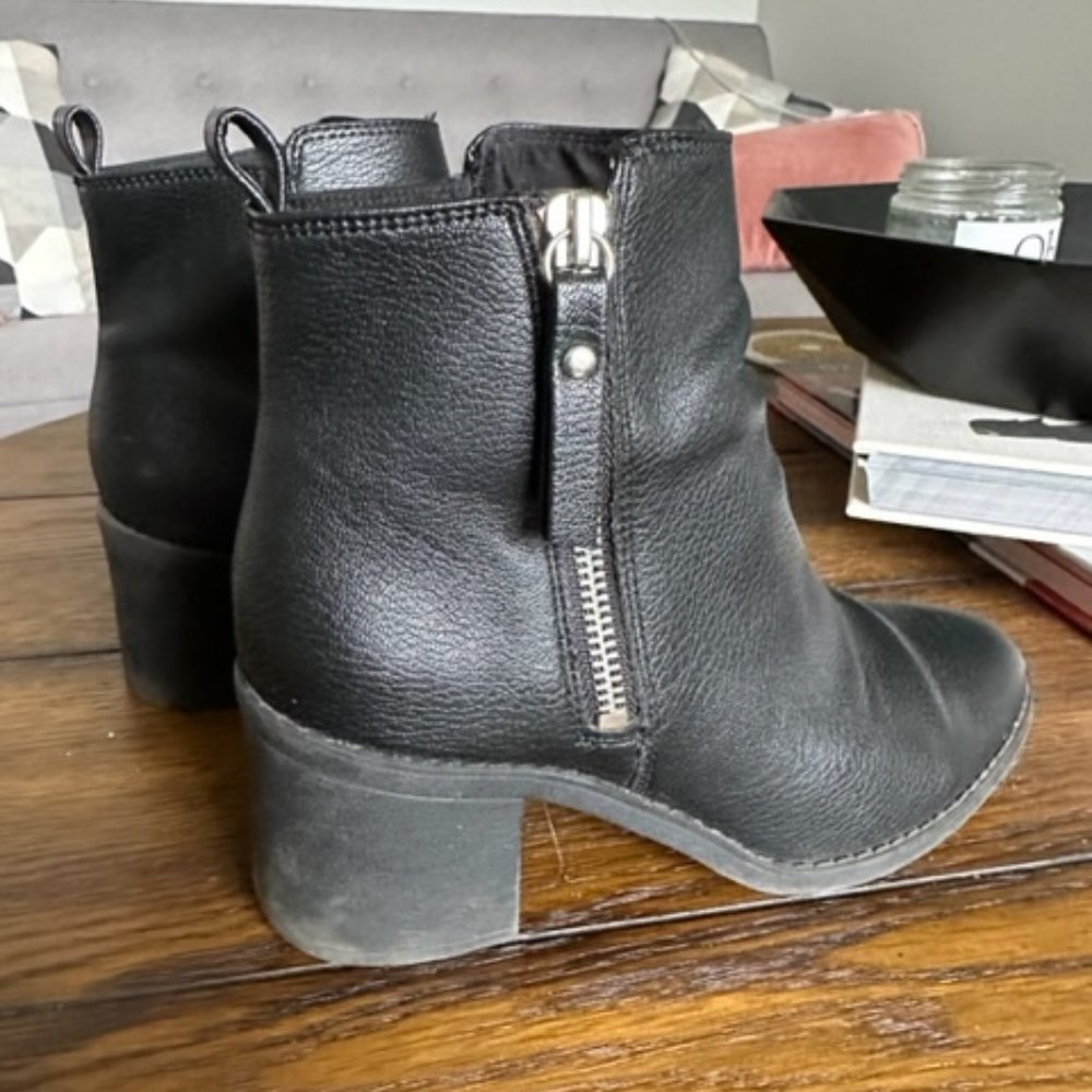 Black low heel booties, size 36